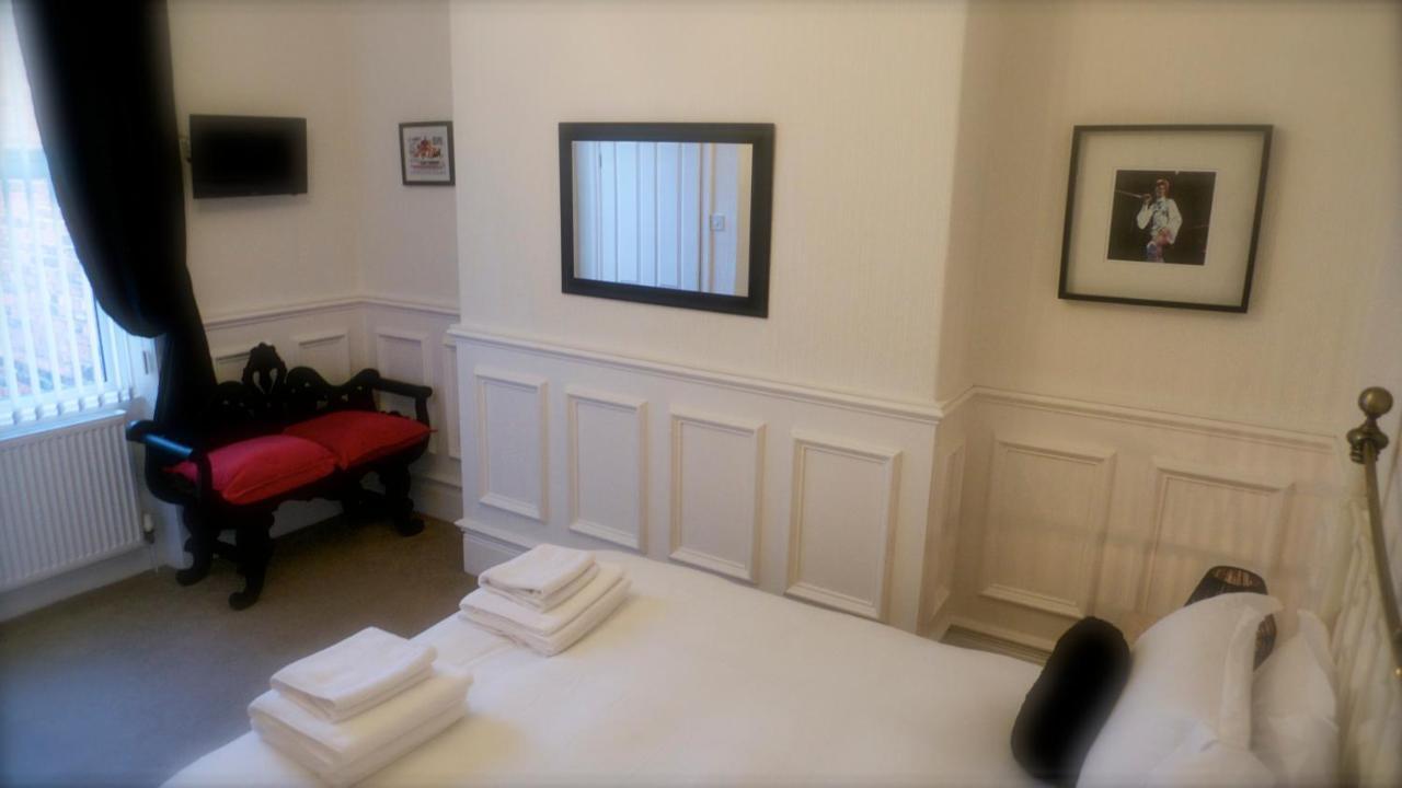 High Tor Guest House Уитби Экстерьер фото