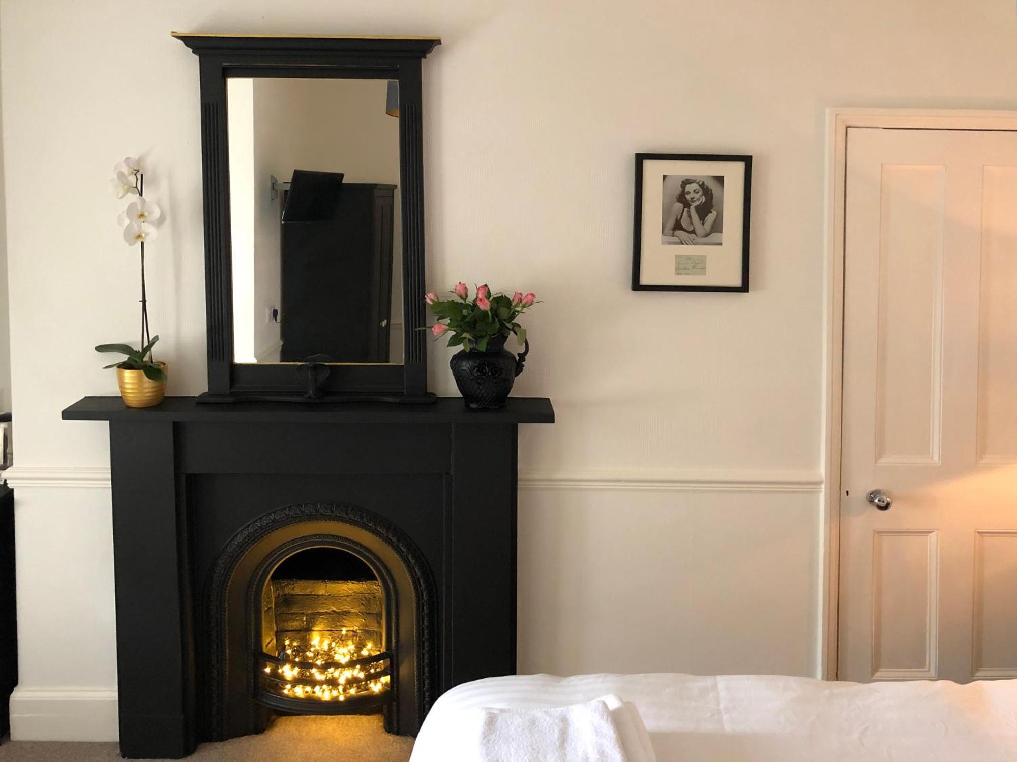 High Tor Guest House Уитби Экстерьер фото